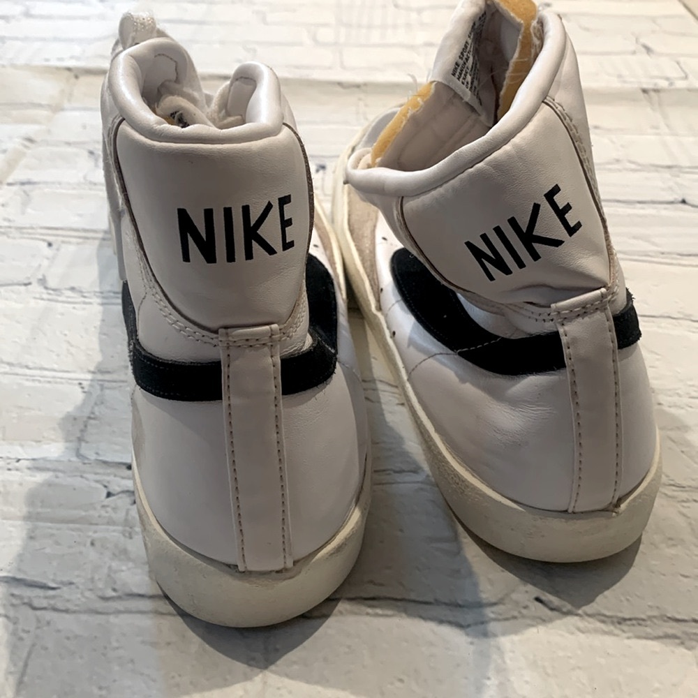 Nike Blazer Mid ‘77 Vintage White Black Gym Shoe - Picture 10 of 14